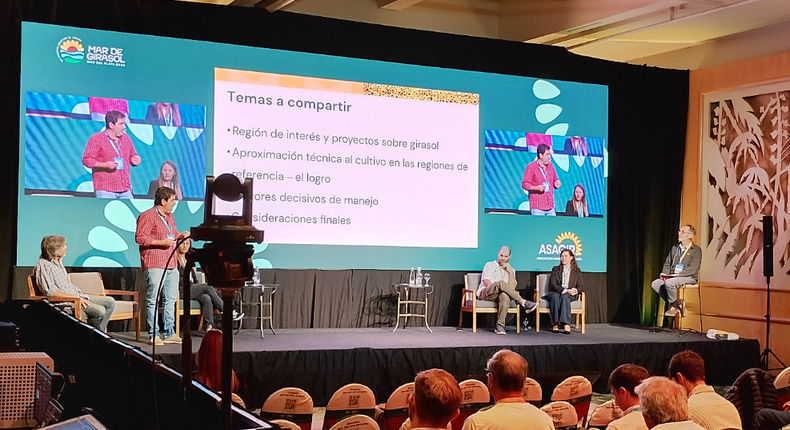 Agustín Giorno en el Congreso de Asagir 2026.