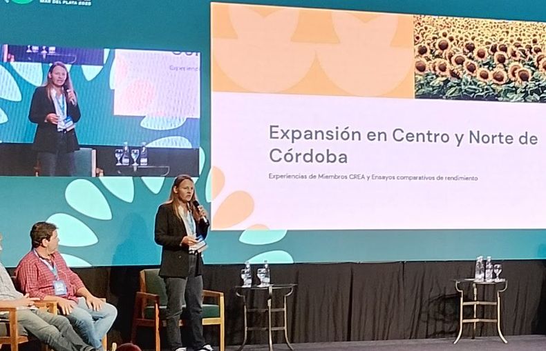 Daniela Vecchio durante una charla ofrecida en el Congreso de Asagir 2026 realizado en la ciudad de Mar del Plata.