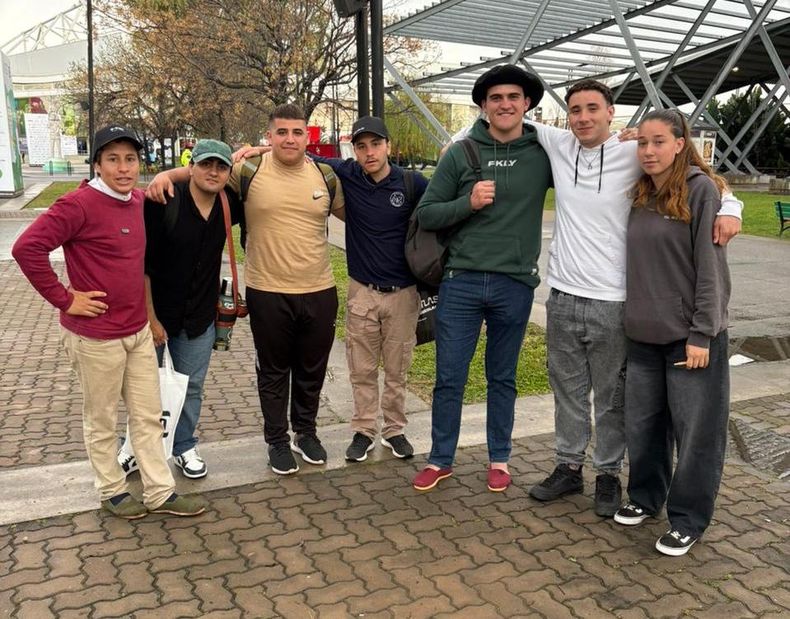 La escuela viajó al Congreso CREA como una salida educativa para estudiantes de sexto año.
