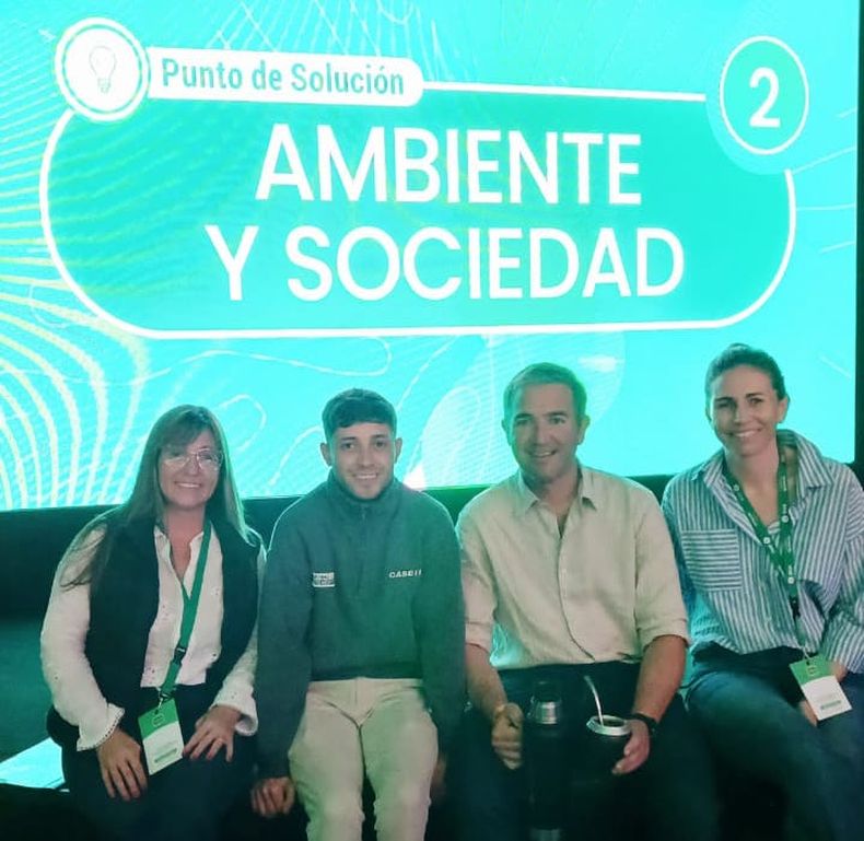Jairo Stanzú, Técnico en Producción Agropecuaria, participó de la charla “De la teoría educativa a la práctica empresarial: experiencias que forman y transforman”.