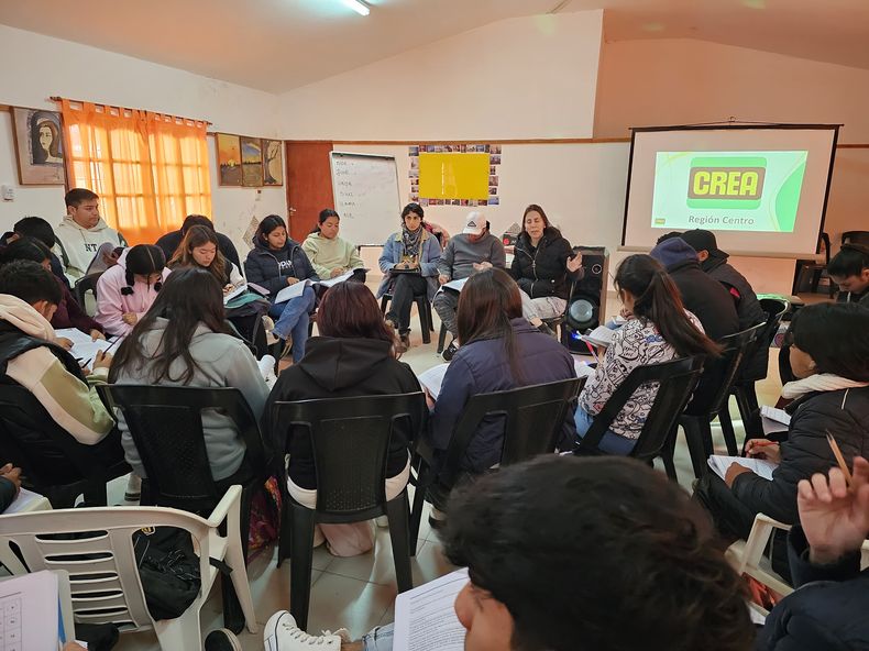 n 2025, la Mesa de Integración a la Comunidad de la zona CREA Centro cumple dos décadas de trabajo articulado con instituciones educativas.
