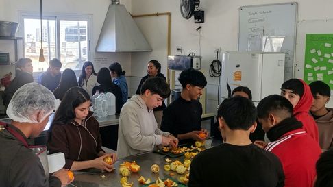 Así son los suelos de mi país 2026 proyecto bioplásticos escuela Tito Francia