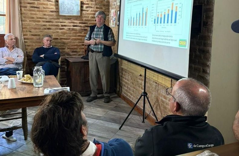 El sistema se mostró en la jornada “Carbono y suelos vivos. Modelos de integración agrícola-ganadera”, organizada por la Comunidad de Sistemas Agrosostenibles y la Región Norte de Buenos Aires de CREA.