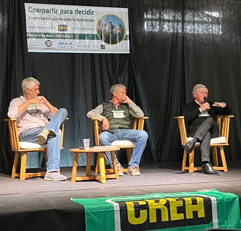Los oradores del primer bloque: Casares, Cané y Hammar.