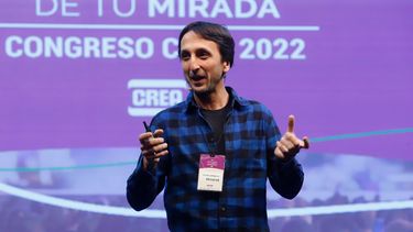 Lucas A. Garibaldi, director del Instituto de Investigaciones en Recursos Naturales, Agroecología y Desarrollo Rural de la Universidad Nacional de Río Negro e investigador principal del Conicet.