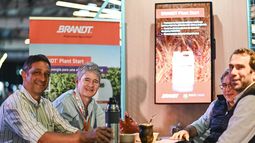 Brandt y Bayá Casal en Congreso CREA 2025