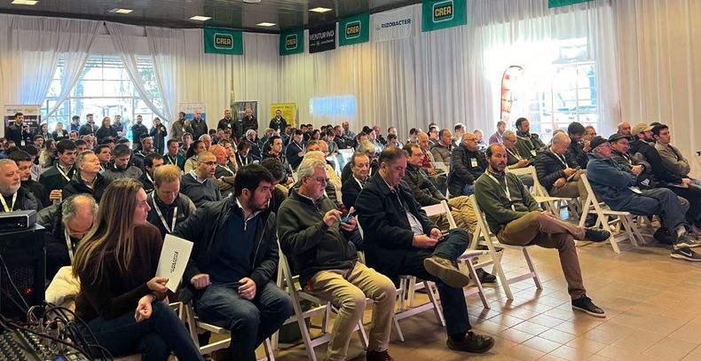 Jornada técnica organizada por la región CREA Sur de Santa Fe en la Sociedad Rural de Venado Tuerto.