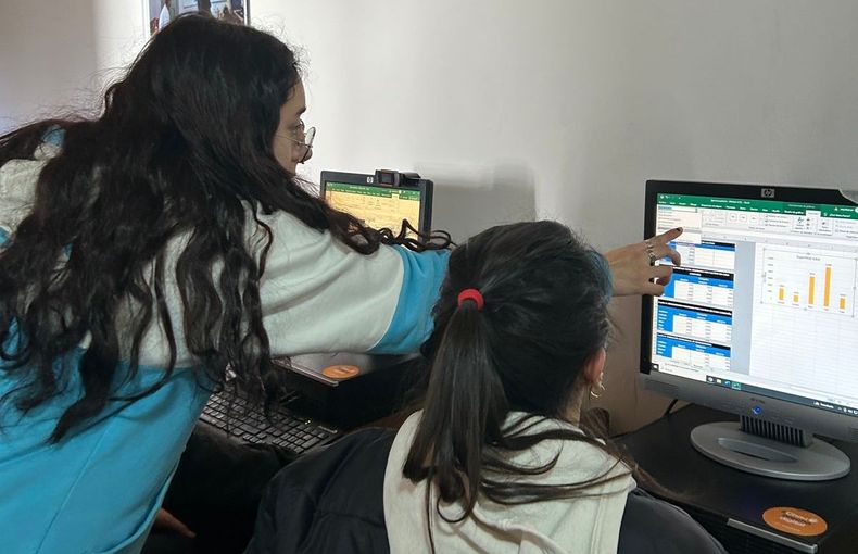 Los jóvenes completaron un curso inicial de Excel dictado por el área de Formación del Movimiento CREA.